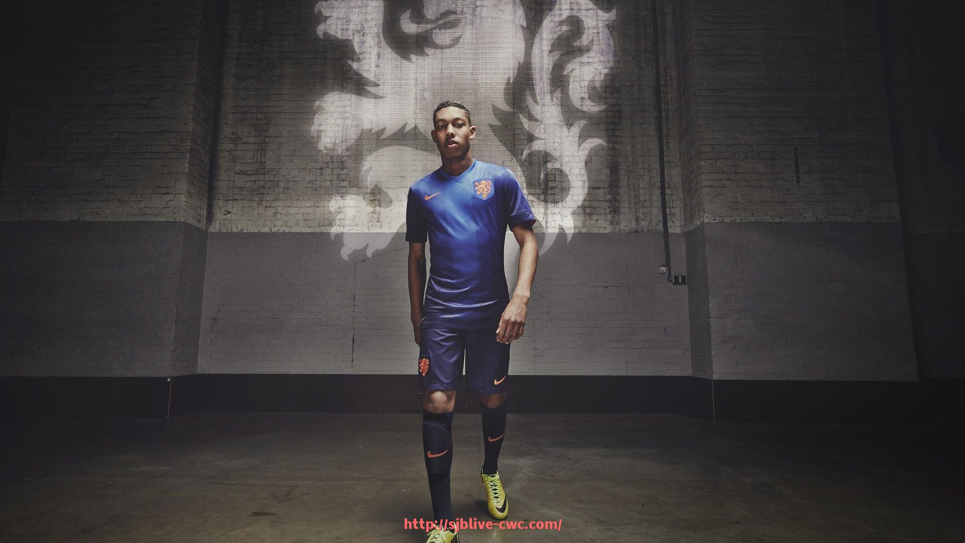 世俱杯直播-FIFA游戏中德甲球队阵容评分与球员属性对比